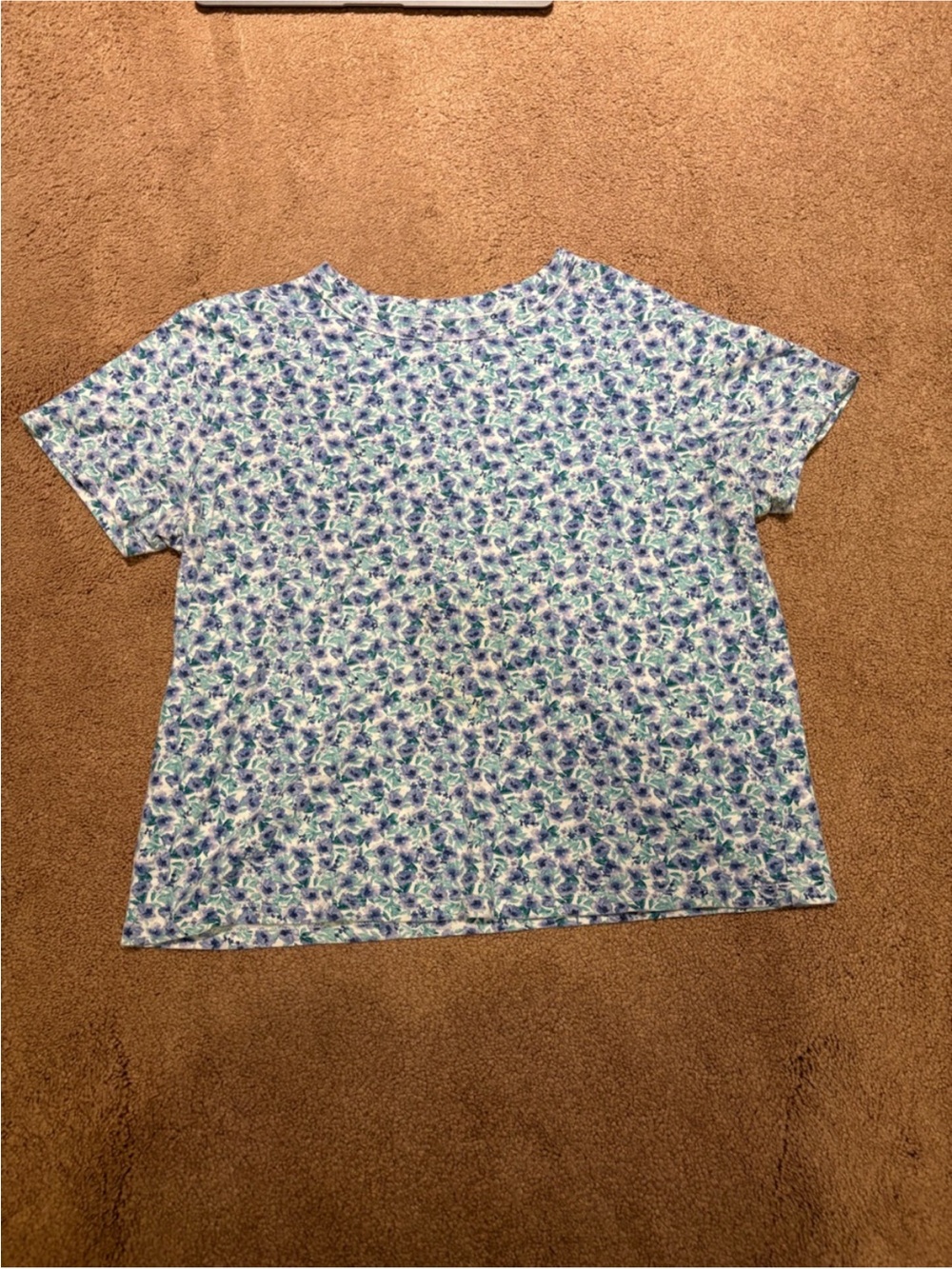 3 for $14 Old Navy Blue & White Floral Short Sleeve Tee size small